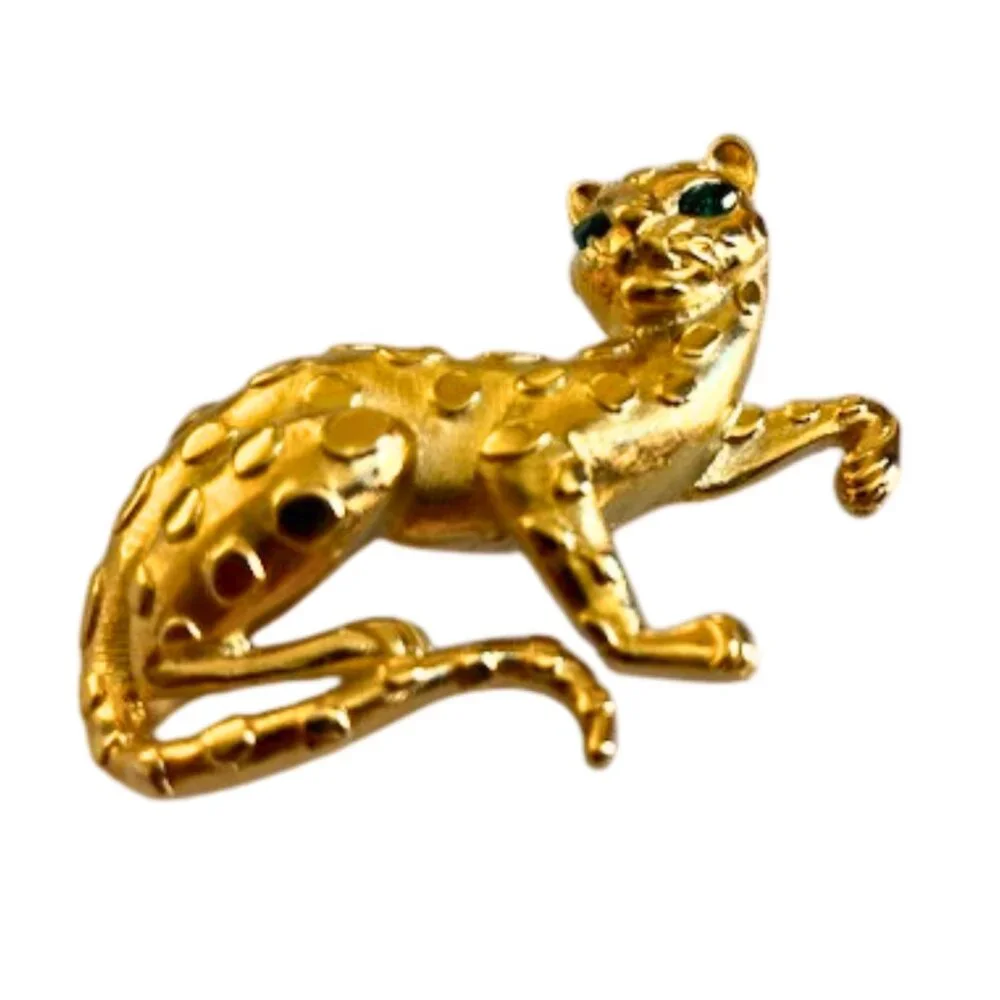 Vintage Crown Trifari Gold Leopard Cat Brooch with Box